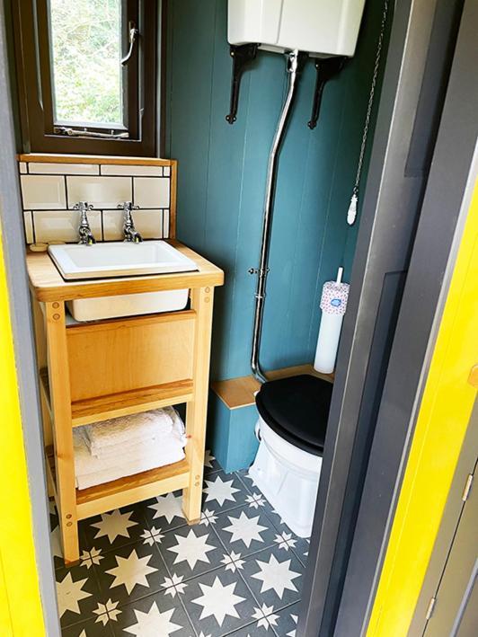 Old King William Shepherd Huts And Private Hot Tubs In North Norfolk Hunworth Exteriör bild
